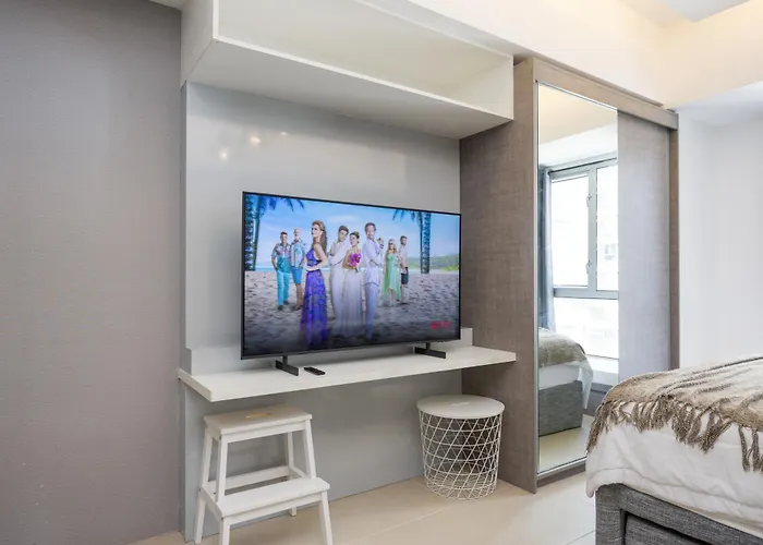 Furnished In Avida Towers Riala, It Park With Pool View, Fast Wifi, Netflix And *